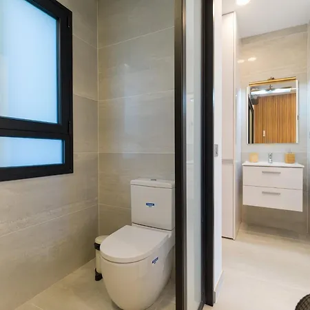By Playa De Canteras Apartment *