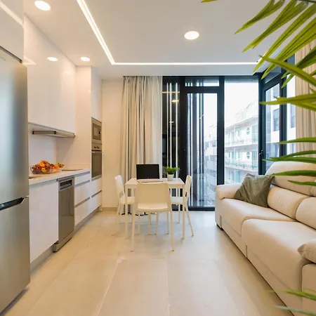 By Playa De Canteras Apartment